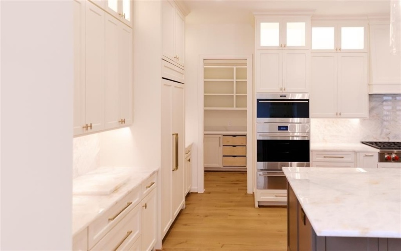 10930 Beauty Lane, Dallas, TX 75229, 5 Habitaciones Habitaciones , ,6 BañosBaños,Residential,En Venta,10930 Beauty Lane,0,21152710