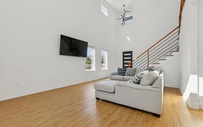 3316 Linfield Road, Dallas, TX 75216, 5 Bedrooms Bedrooms, ,5 BathroomsBathrooms,Residential,For Sale,3316 Linfield Road,0,21155585