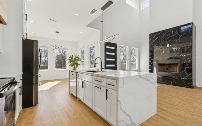 3316 Linfield Road, Dallas, TX 75216, 5 Bedrooms Bedrooms, ,5 BathroomsBathrooms,Residential,For Sale,3316 Linfield Road,0,21155585