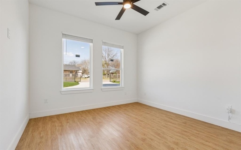 3316 Linfield Road, Dallas, TX 75216, 5 Bedrooms Bedrooms, ,5 BathroomsBathrooms,Residential,For Sale,3316 Linfield Road,0,21155585