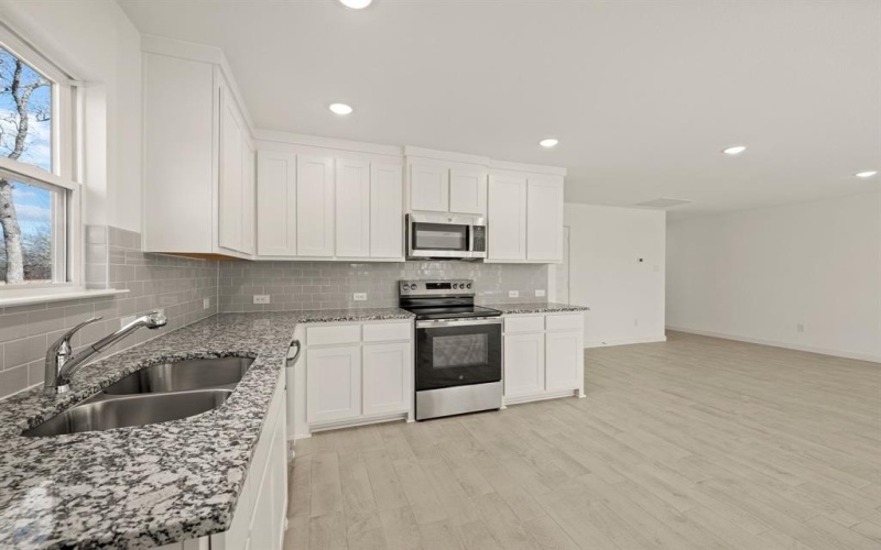 217 Shady Oaks Drive, Runaway Bay, TX 76426, 3 Bedrooms Bedrooms, ,2 BathroomsBathrooms,Residential,For Sale,217 Shady Oaks Drive,0,21155586