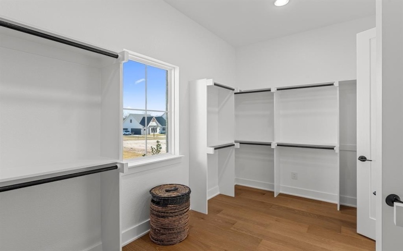 1301 Hunt Road, Gunter, TX 75058, 4 Bedrooms Bedrooms, ,3 BathroomsBathrooms,Residential,For Sale,1301 Hunt Road,0,21153825