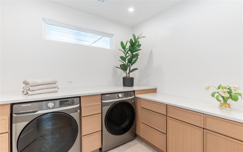 4322 Sexton Lane, Dallas, TX 75229, 5 Bedrooms Bedrooms, ,6 BathroomsBathrooms,Residential,For Sale,4322 Sexton Lane,0,21154539