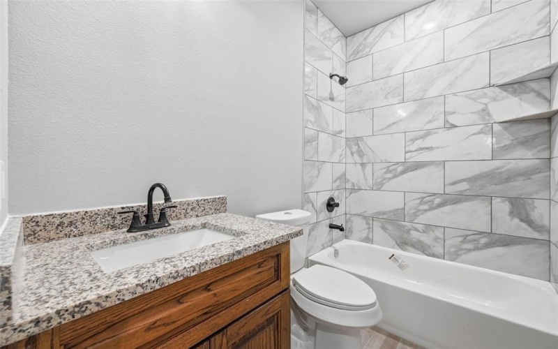 308 Lewis Street, Cleburne, TX 76031, 3 Bedrooms Bedrooms, ,2 BathroomsBathrooms,Residential,For Sale,308 Lewis Street,0,21154573