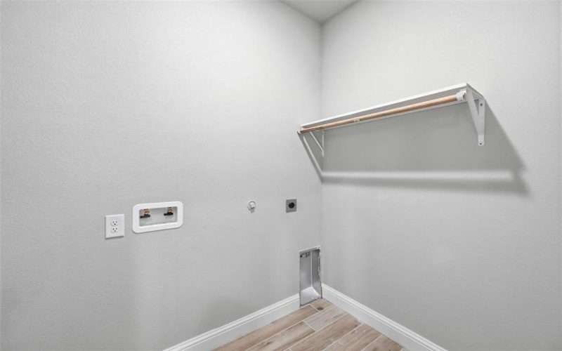 308 Lewis Street, Cleburne, TX 76031, 3 Bedrooms Bedrooms, ,2 BathroomsBathrooms,Residential,For Sale,308 Lewis Street,0,21154573