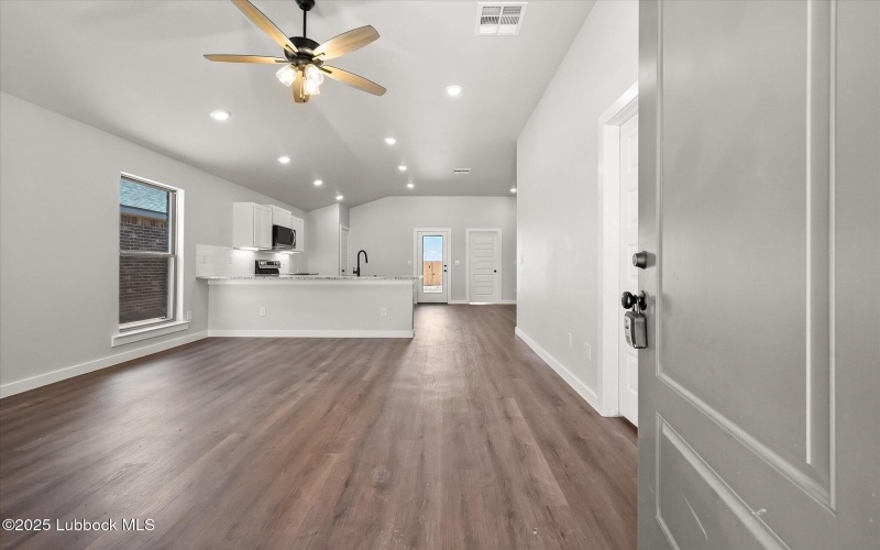 2228 133rd Street, Lubbock, TX 79423, 3 Habitaciones Habitaciones , ,2 BañosBaños,Residential,En Venta,2228 133rd Street,202554323