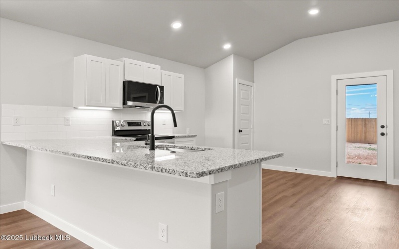 2228 133rd Street, Lubbock, TX 79423, 3 Habitaciones Habitaciones , ,2 BañosBaños,Residential,En Venta,2228 133rd Street,202554323