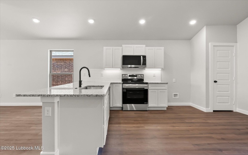 2228 133rd Street, Lubbock, TX 79423, 3 Habitaciones Habitaciones , ,2 BañosBaños,Residential,En Venta,2228 133rd Street,202554323