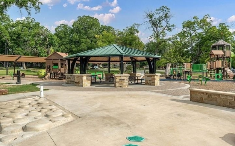 512 S Kentucky Street, McKinney, TX 75069, 5 Habitaciones Habitaciones , ,3 BañosBaños,Residential,En Venta,512 S Kentucky Street,0,21154581