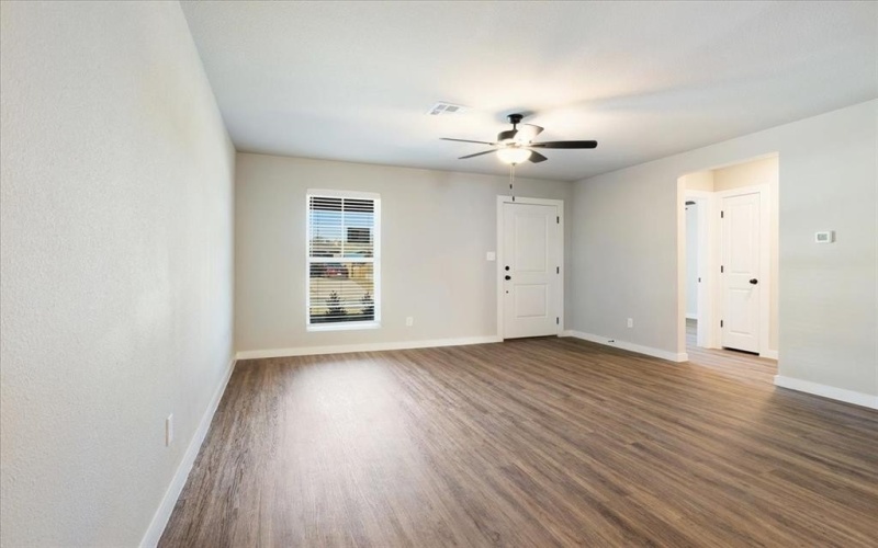 2404 Miller Street, Denison, TX 75020, 3 Bedrooms Bedrooms, ,2 BathroomsBathrooms,Residential,For Sale,2404 Miller Street,0,21154618