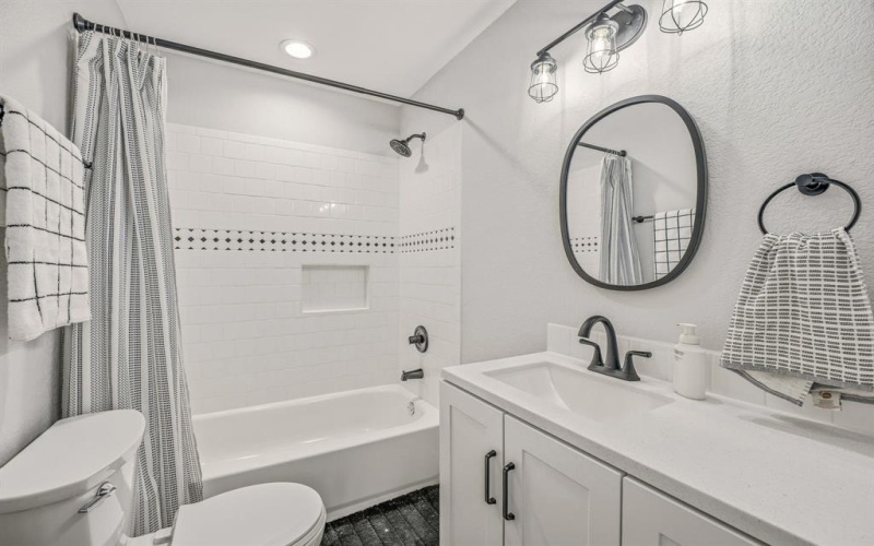 3041 Old Bunger Road S, Graham, TX 76450, 3 Bedrooms Bedrooms, ,2 BathroomsBathrooms,Residential,For Sale,3041 Old Bunger Road S,0,21154633