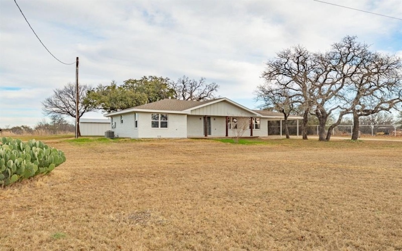 3041 Old Bunger Road S, Graham, TX 76450, 3 Bedrooms Bedrooms, ,2 BathroomsBathrooms,Residential,For Sale,3041 Old Bunger Road S,0,21154633