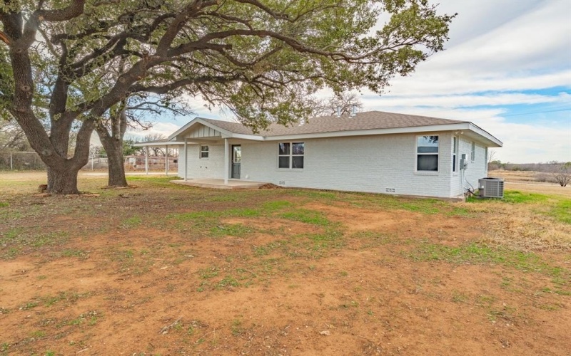3041 Old Bunger Road S, Graham, TX 76450, 3 Bedrooms Bedrooms, ,2 BathroomsBathrooms,Residential,For Sale,3041 Old Bunger Road S,0,21154633