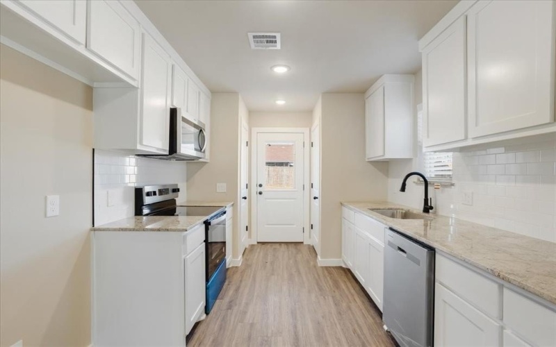 2385 Miller Street, Denison, TX 75020, 3 Bedrooms Bedrooms, ,2 BathroomsBathrooms,Residential,For Sale,2385 Miller Street,0,21154668