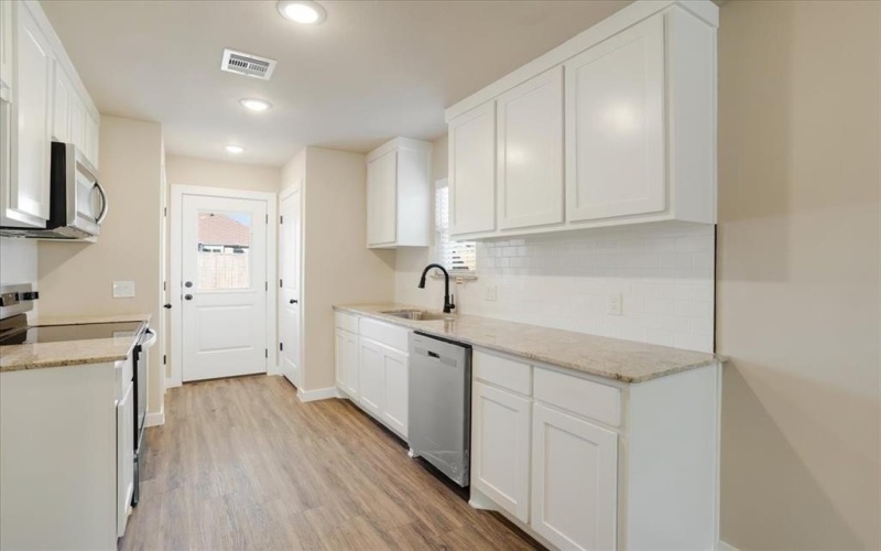 2385 Miller Street, Denison, TX 75020, 3 Bedrooms Bedrooms, ,2 BathroomsBathrooms,Residential,For Sale,2385 Miller Street,0,21154668