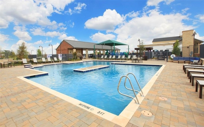 1330 Parkdale Street, Forney, TX 75126, 5 Habitaciones Habitaciones , ,5 BañosBaños,Residential,En Venta,1330 Parkdale Street,0,21154831