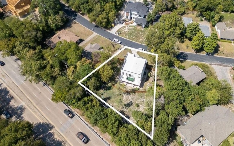 912 Brookwood Drive, Dallas, TX 75224, 4 Bedrooms Bedrooms, ,3 BathroomsBathrooms,Residential,For Sale,912 Brookwood Drive,0,21154858