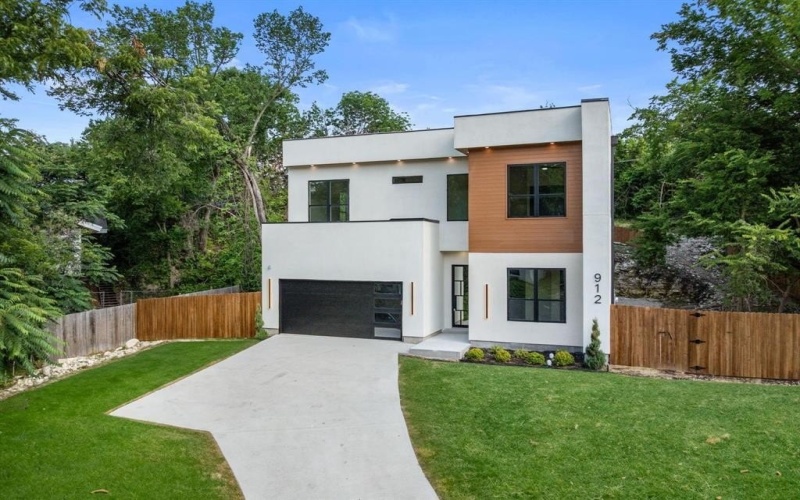 912 Brookwood Drive, Dallas, TX 75224, 4 Bedrooms Bedrooms, ,3 BathroomsBathrooms,Residential,For Sale,912 Brookwood Drive,0,21154858