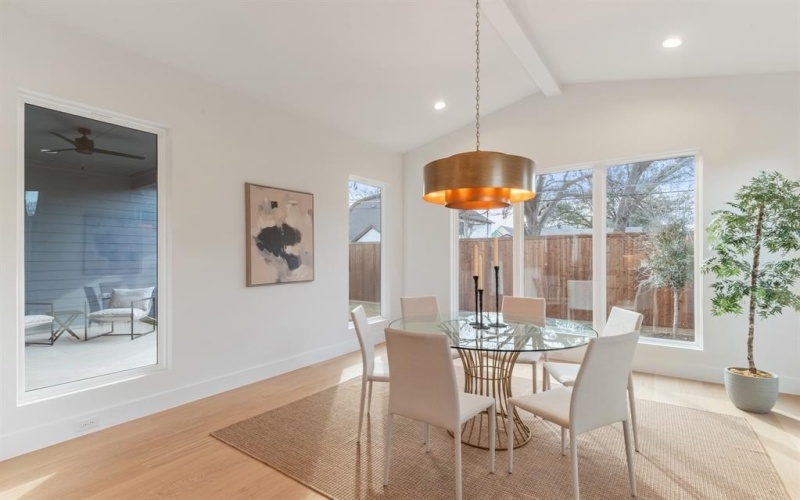 10314 Lanshire Drive, Dallas, TX 75238, 5 Habitaciones Habitaciones , ,5 BañosBaños,Residential,En Venta,10314 Lanshire Drive,0,21154894