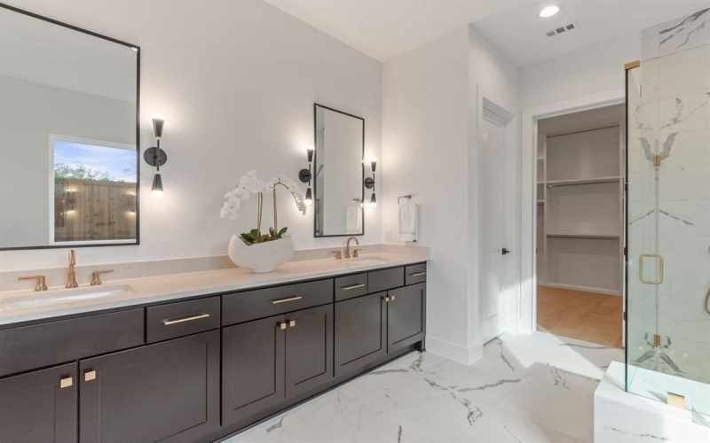 10314 Lanshire Drive, Dallas, TX 75238, 5 Habitaciones Habitaciones , ,5 BañosBaños,Residential,En Venta,10314 Lanshire Drive,0,21154894