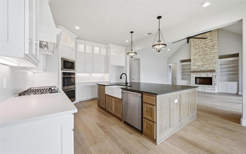 128 Aledo Heights Drive, Aledo, TX 76008, 4 Bedrooms Bedrooms, ,3 BathroomsBathrooms,Residential,For Sale,128 Aledo Heights Drive,0,21155028