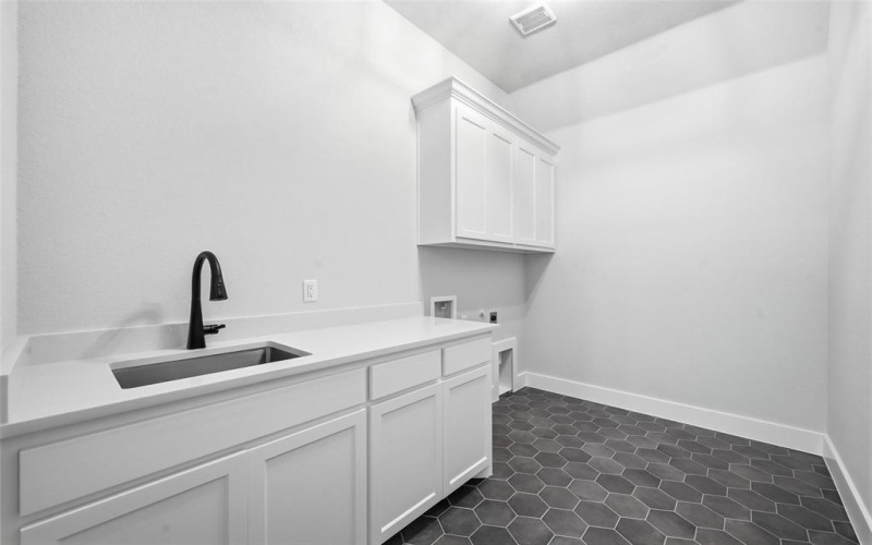 128 Aledo Heights Drive, Aledo, TX 76008, 4 Bedrooms Bedrooms, ,3 BathroomsBathrooms,Residential,For Sale,128 Aledo Heights Drive,0,21155028