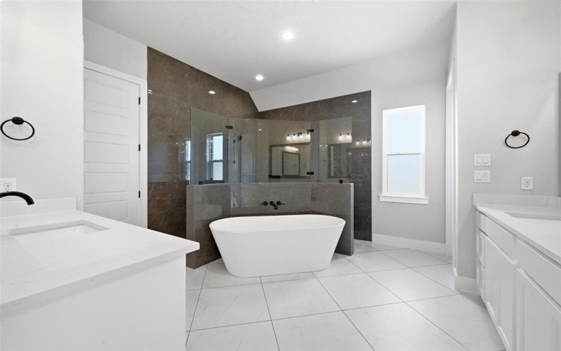 128 Aledo Heights Drive, Aledo, TX 76008, 4 Bedrooms Bedrooms, ,3 BathroomsBathrooms,Residential,For Sale,128 Aledo Heights Drive,0,21155028