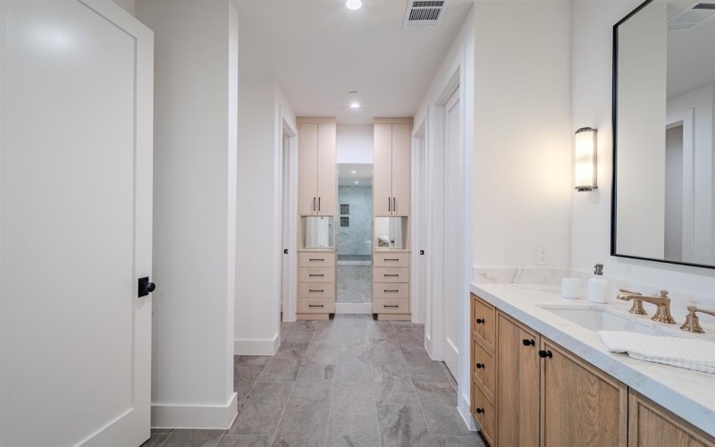 4128 University Boulevard #5, University Park, TX 75205, 3 Bedrooms Bedrooms, ,3 BathroomsBathrooms,Residential,For Sale,4128 University Boulevard,0,21155046