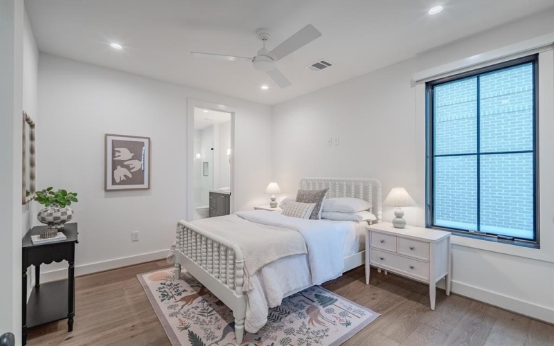 4128 University Boulevard #5, University Park, TX 75205, 3 Bedrooms Bedrooms, ,3 BathroomsBathrooms,Residential,For Sale,4128 University Boulevard,0,21155046