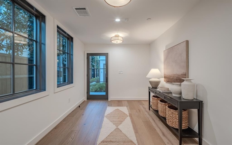 4128 University Boulevard #5, University Park, TX 75205, 3 Bedrooms Bedrooms, ,3 BathroomsBathrooms,Residential,For Sale,4128 University Boulevard,0,21155046