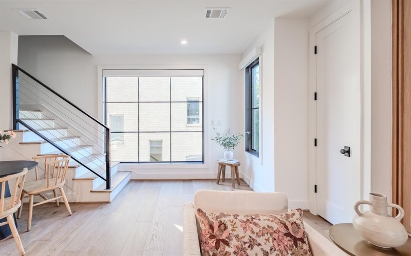 4128 University Boulevard #4, University Park, TX 75205, 2 Habitaciones Habitaciones , ,2 BañosBaños,Residential,En Venta,4128 University Boulevard,0,21155049