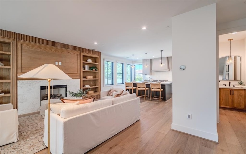 4128 University Boulevard #4, University Park, TX 75205, 2 Habitaciones Habitaciones , ,2 BañosBaños,Residential,En Venta,4128 University Boulevard,0,21155049