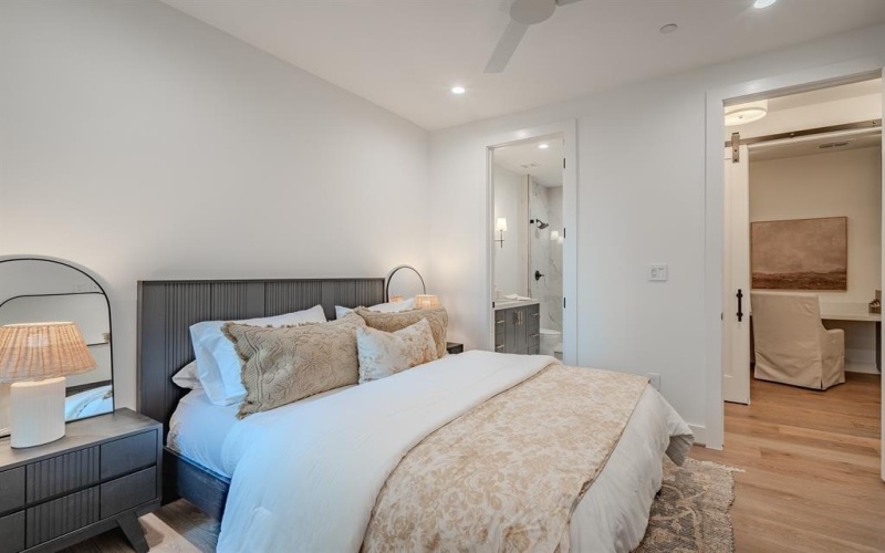 4128 University Boulevard #2, University Park, TX 75205, 3 Bedrooms Bedrooms, ,3 BathroomsBathrooms,Residential,For Sale,4128 University Boulevard,0,21155056