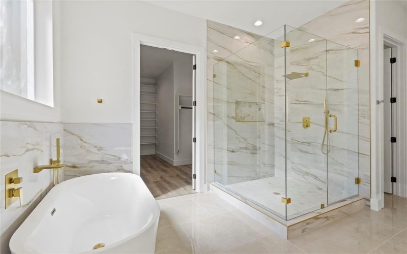 3906 Harlingen Street, Dallas, TX 75212, 4 Bedrooms Bedrooms, ,5 BathroomsBathrooms,Residential,For Sale,3906 Harlingen Street,0,21155249