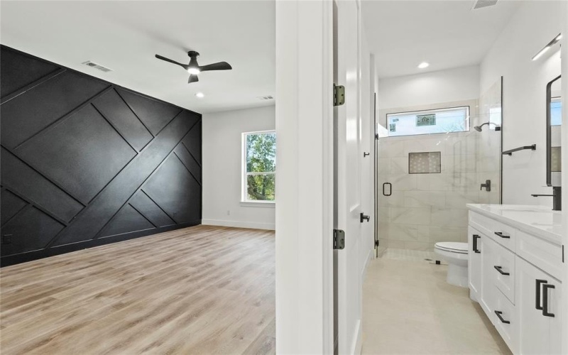 3906 Harlingen Street, Dallas, TX 75212, 4 Bedrooms Bedrooms, ,5 BathroomsBathrooms,Residential,For Sale,3906 Harlingen Street,0,21155249