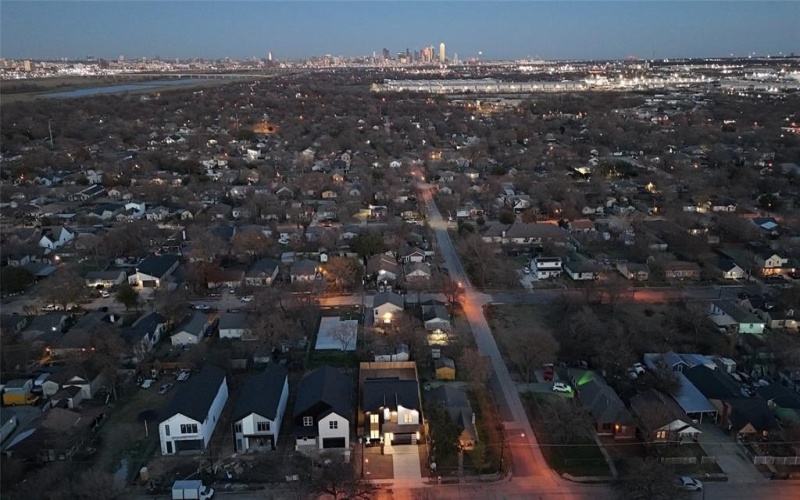 3906 Harlingen Street, Dallas, TX 75212, 4 Bedrooms Bedrooms, ,5 BathroomsBathrooms,Residential,For Sale,3906 Harlingen Street,0,21155249