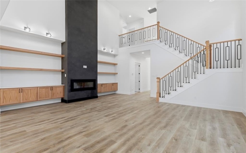 3906 Harlingen Street, Dallas, TX 75212, 4 Bedrooms Bedrooms, ,5 BathroomsBathrooms,Residential,For Sale,3906 Harlingen Street,0,21155249