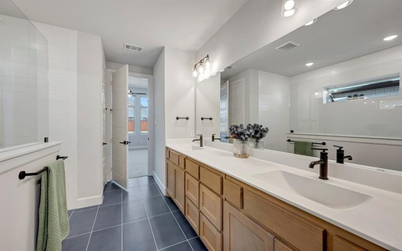 4204 Palomino Road, Aubrey, TX 76227, 5 Bedrooms Bedrooms, ,5 BathroomsBathrooms,Residential,For Sale,4204 Palomino Road,0,21155323