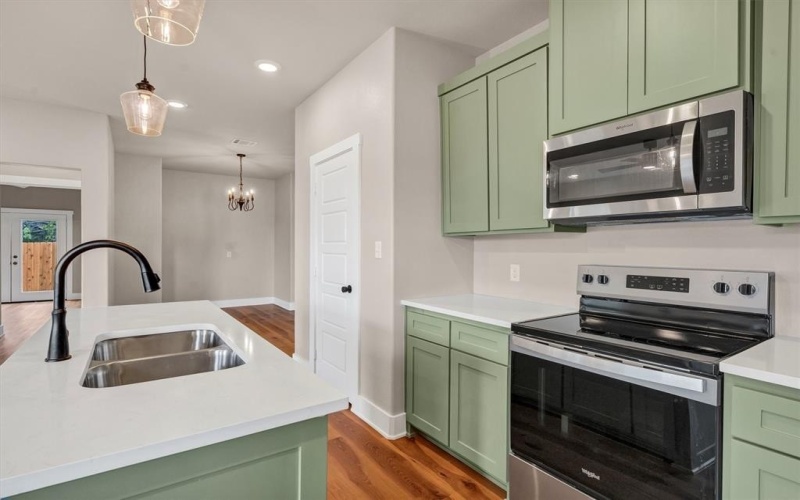 1710 Broken Bow Road, Granbury, TX 76049, 3 Bedrooms Bedrooms, ,2 BathroomsBathrooms,Residential,For Sale,1710 Broken Bow Road,0,21155497