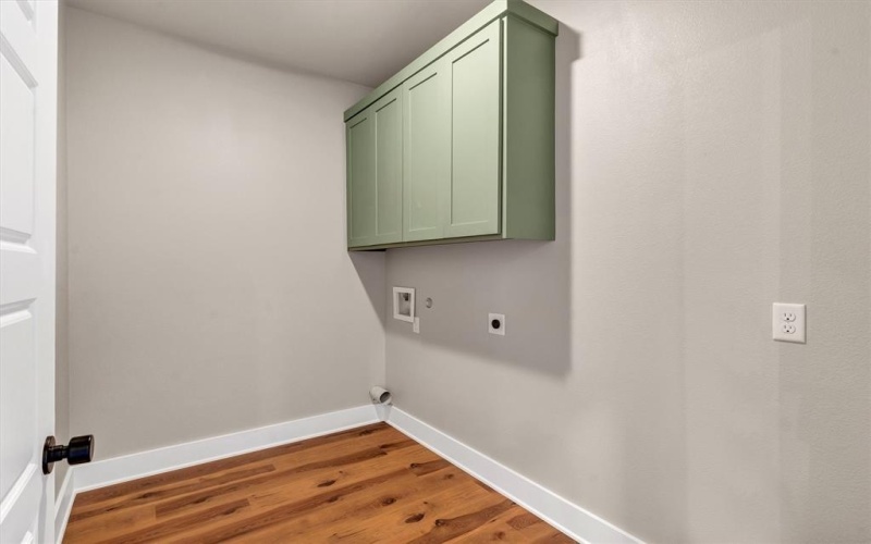 1710 Broken Bow Road, Granbury, TX 76049, 3 Bedrooms Bedrooms, ,2 BathroomsBathrooms,Residential,For Sale,1710 Broken Bow Road,0,21155497