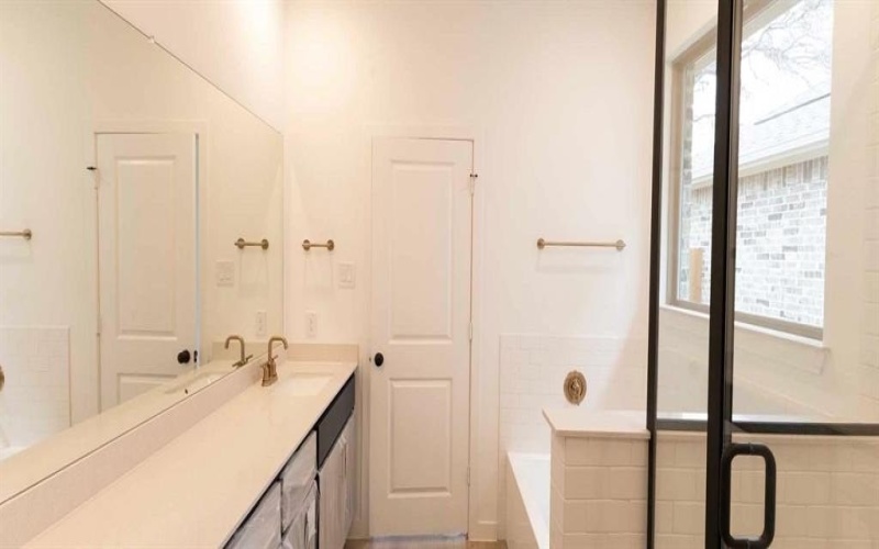 1010 Colgate Circle, Princeton, TX 75407, 4 Bedrooms Bedrooms, ,2 BathroomsBathrooms,Residential,For Sale,1010 Colgate Circle,0,21155504