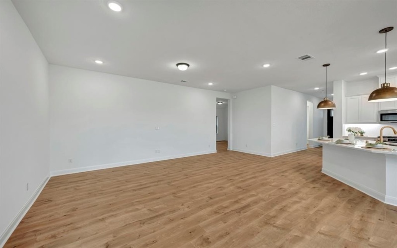 9200 Persimmon Lane, Mesquite, TX 75126, 3 Bedrooms Bedrooms, ,2 BathroomsBathrooms,Residential,For Sale,9200 Persimmon Lane,0,21155520