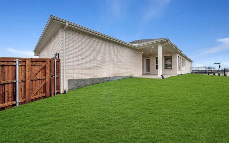 9200 Persimmon Lane, Mesquite, TX 75126, 3 Bedrooms Bedrooms, ,2 BathroomsBathrooms,Residential,For Sale,9200 Persimmon Lane,0,21155520