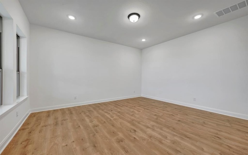 9200 Persimmon Lane, Mesquite, TX 75126, 3 Bedrooms Bedrooms, ,2 BathroomsBathrooms,Residential,For Sale,9200 Persimmon Lane,0,21155520