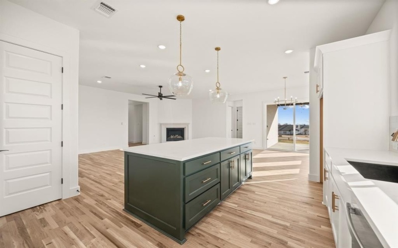 412 Caprock Lane, Reno, TX 76020, 4 Bedrooms Bedrooms, ,3 BathroomsBathrooms,Residential,For Sale,412 Caprock Lane,0,21155552