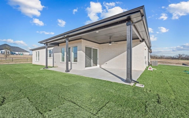 412 Caprock Lane, Reno, TX 76020, 4 Bedrooms Bedrooms, ,3 BathroomsBathrooms,Residential,For Sale,412 Caprock Lane,0,21155552