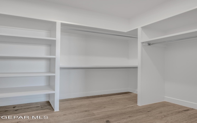 5656 RIO BONITO Circle, El Paso, TX 79932, 4 Habitaciones Habitaciones , ,1 BañoBaños,Residential,En Venta,5656 RIO BONITO Circle,0,936633