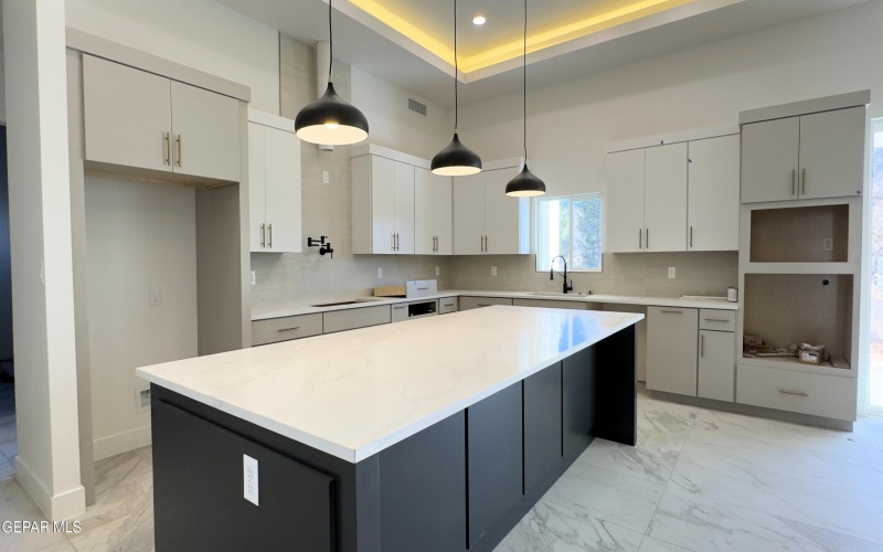 5656 RIO BONITO Circle, El Paso, TX 79932, 4 Bedrooms Bedrooms, ,1 BathroomBathrooms,Residential,For Sale,5656 RIO BONITO Circle,0,936633