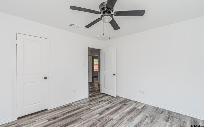 7129 Kayak Dr, Mabank, TX 75156, 2 Bedrooms Bedrooms, ,1 BathroomBathrooms,Residential,For Sale,7129 Kayak Dr,0,26000777