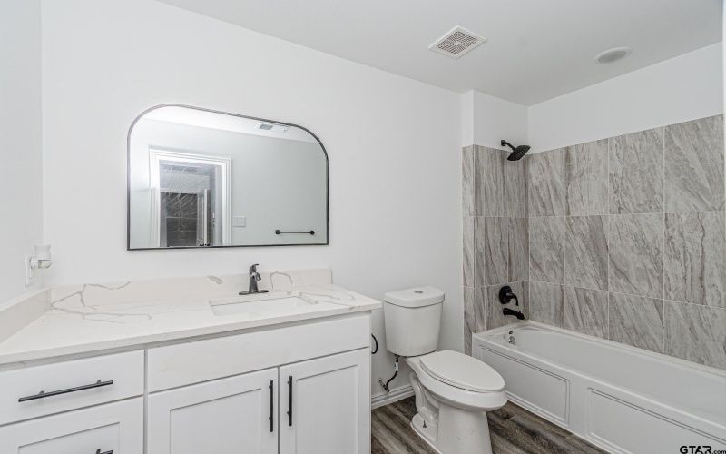 7129 Kayak Dr, Mabank, TX 75156, 2 Bedrooms Bedrooms, ,1 BathroomBathrooms,Residential,For Sale,7129 Kayak Dr,0,26000777